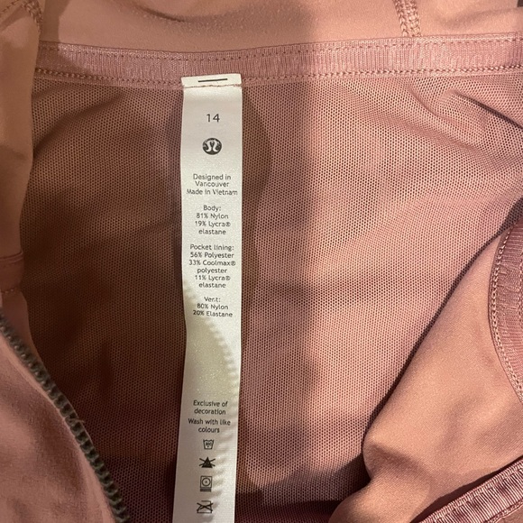 Lululemon Athletica Zip-Up Jacket in Dusty Pink - Picture 2 of 6